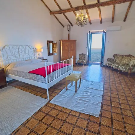 A Casa Janca Ferienhaus Pozzillo